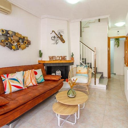 Beautiful Home In Santa Pola With Kitchen Buitenkant foto